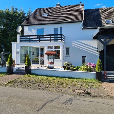 Guesthouse Wallenborn - Lodge Экстерьер фото